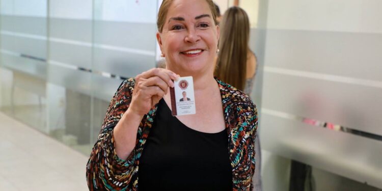 Realizan credencialización de integrantes de la Legislatura 66 en Tamaulipas