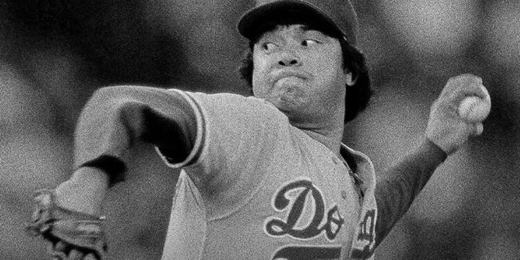 Fallece Fernando Valenzuela, legendario beisbolista mexicano