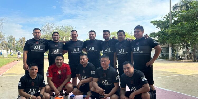 ‘’Murciélagos SSP’’ obtiene triunfo en partido del Torneo Navideño de Futbol
