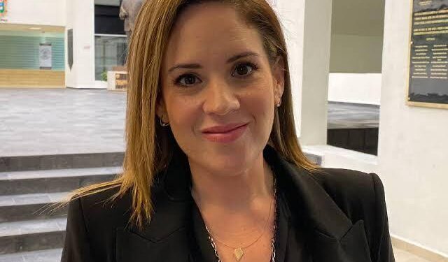 Alejandra Cárdenas, abierta a platicar con varios partidos políticos