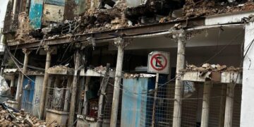 Colapsa fachada del Hotel Progreso en Tampico
